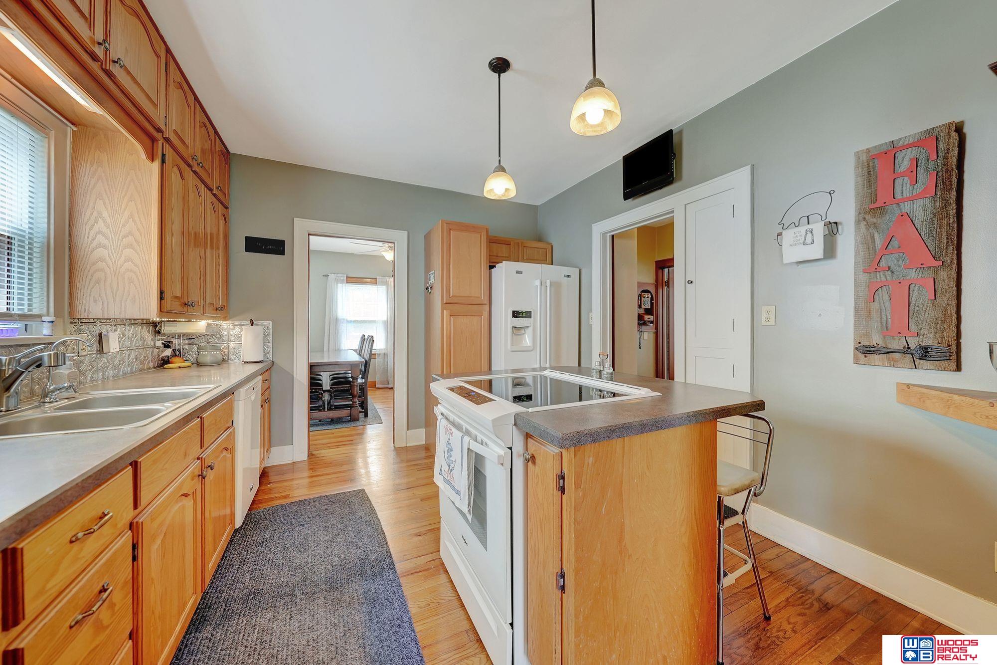 736 N 7th Street