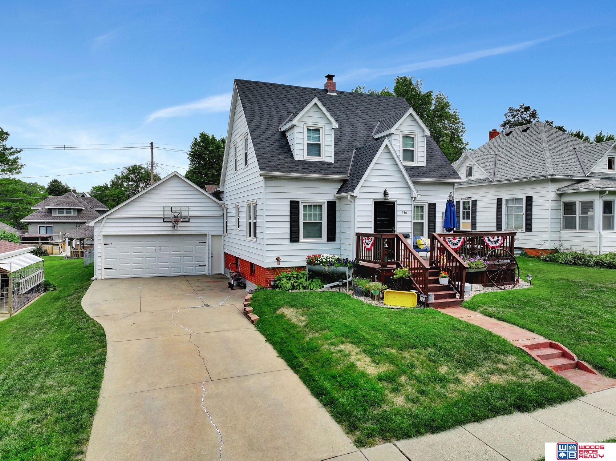 736 N 7th Street