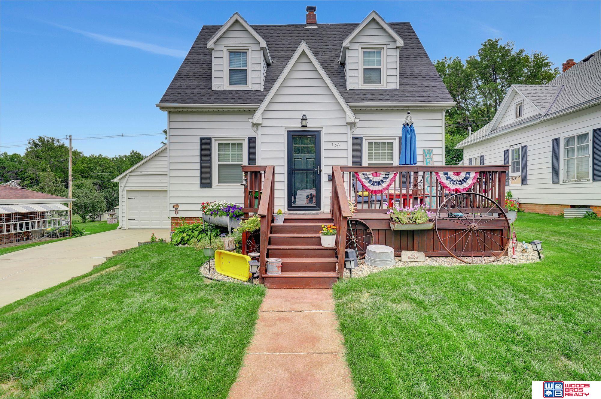 736 N 7th Street