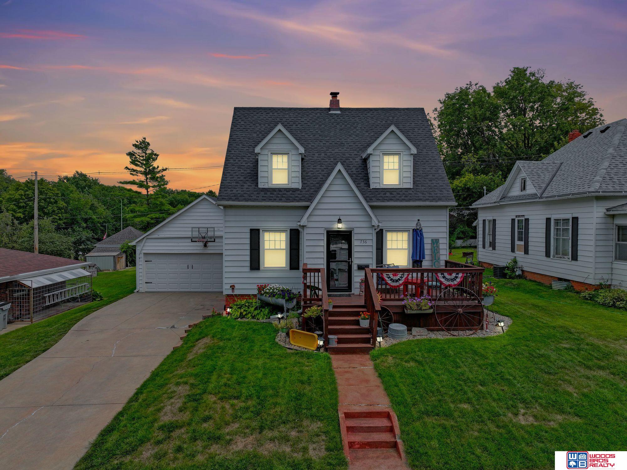 736 N 7th Street