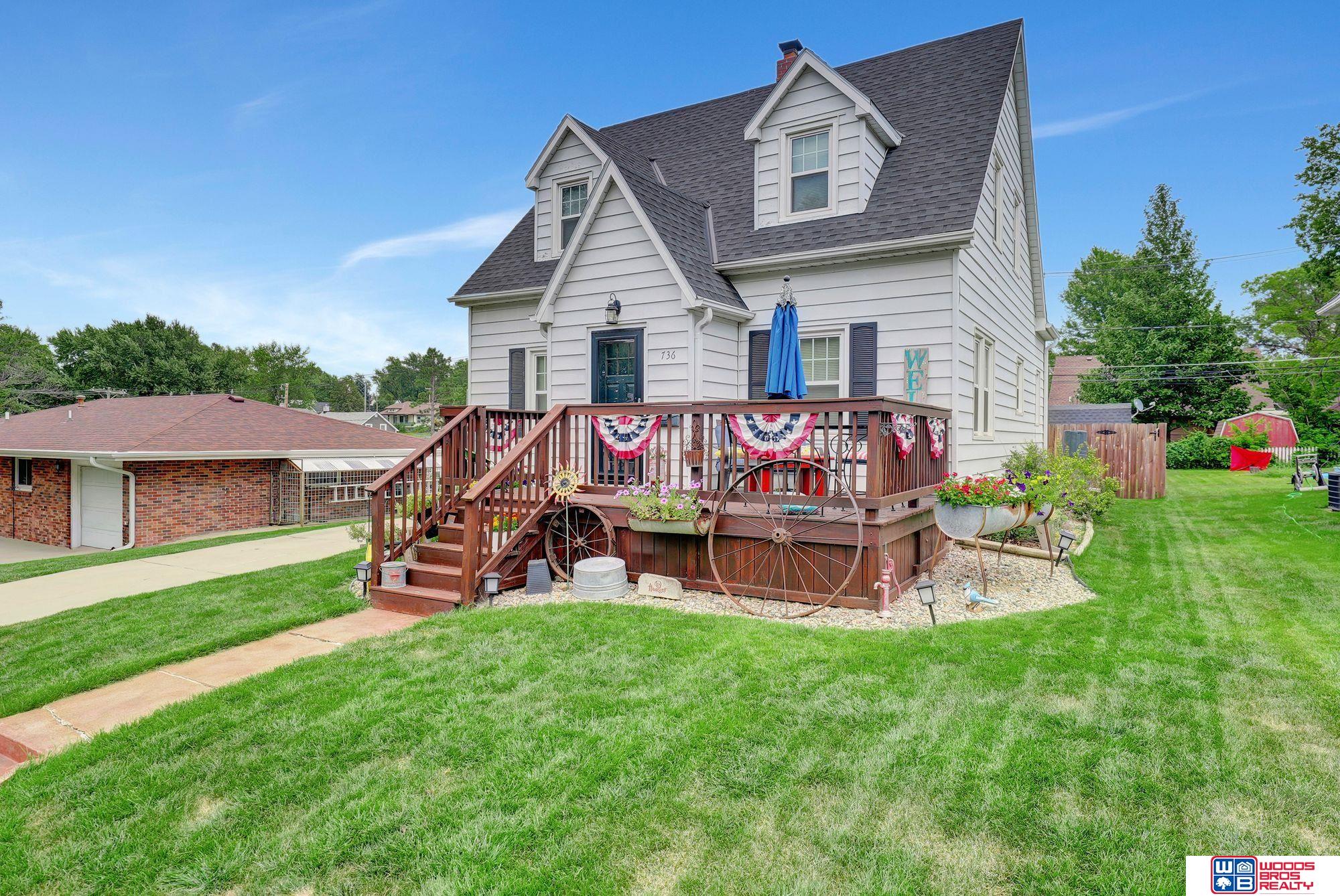736 N 7th Street
