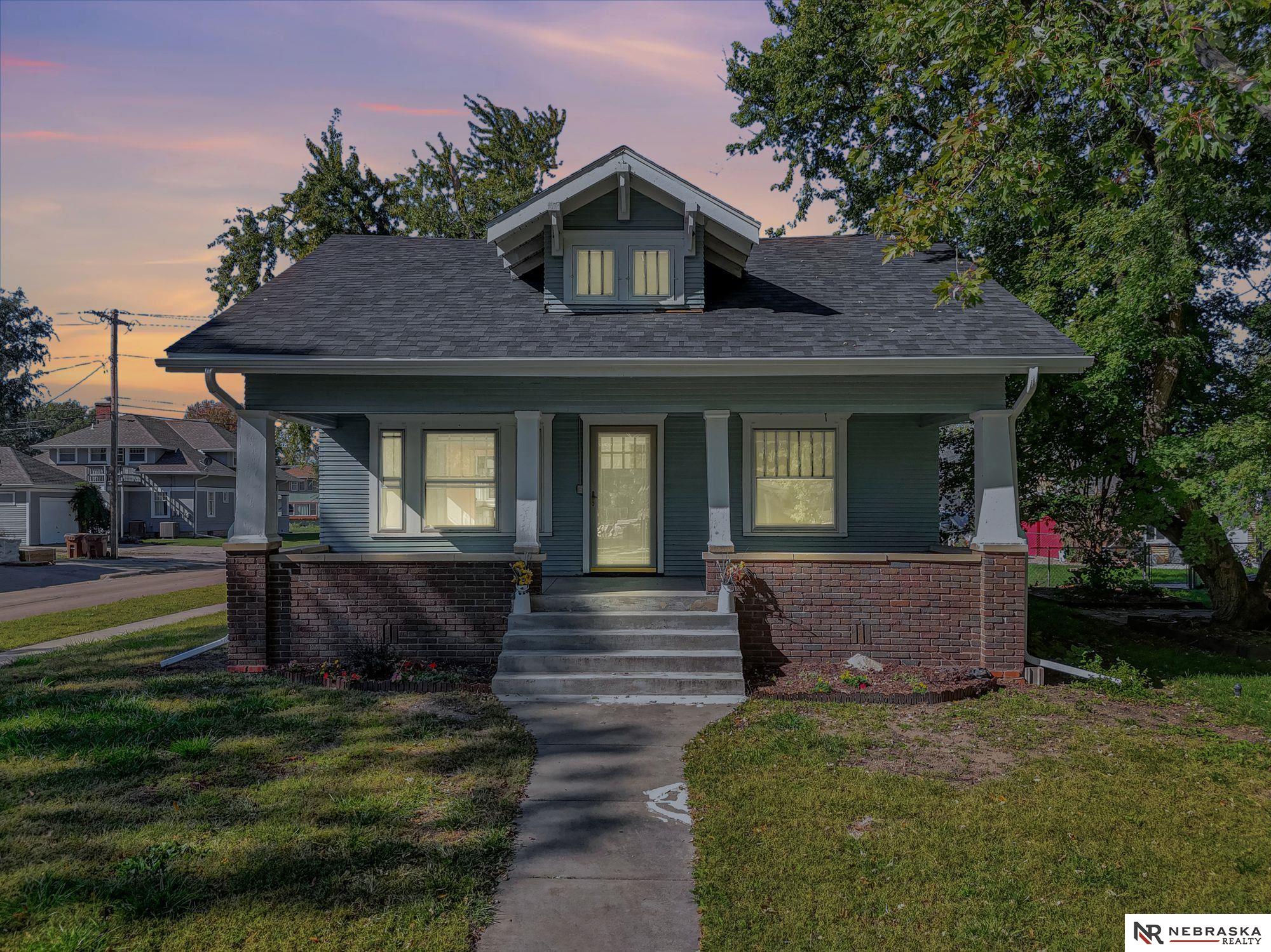 609 N 5th Street