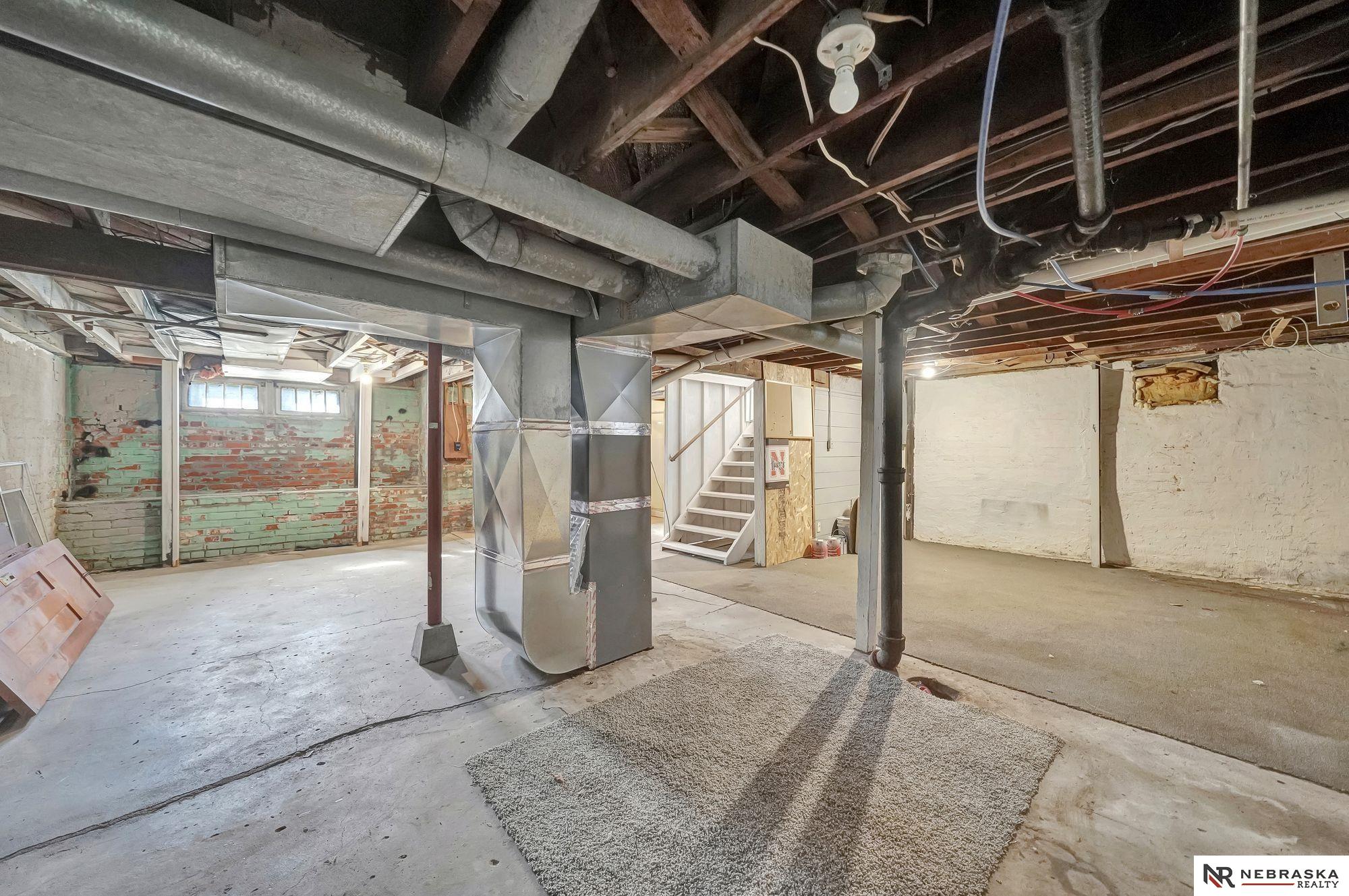 609 N 5th Street