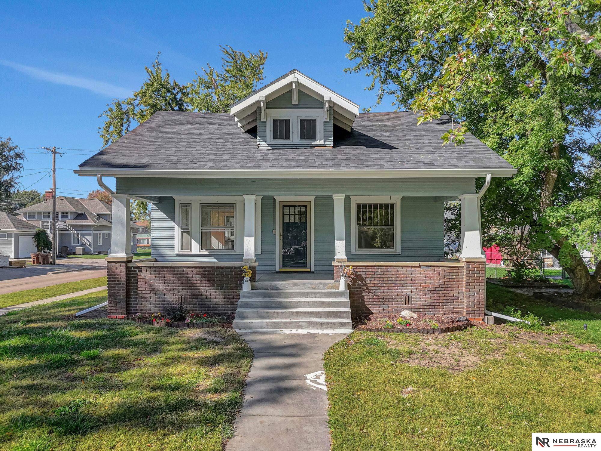 609 N 5th Street