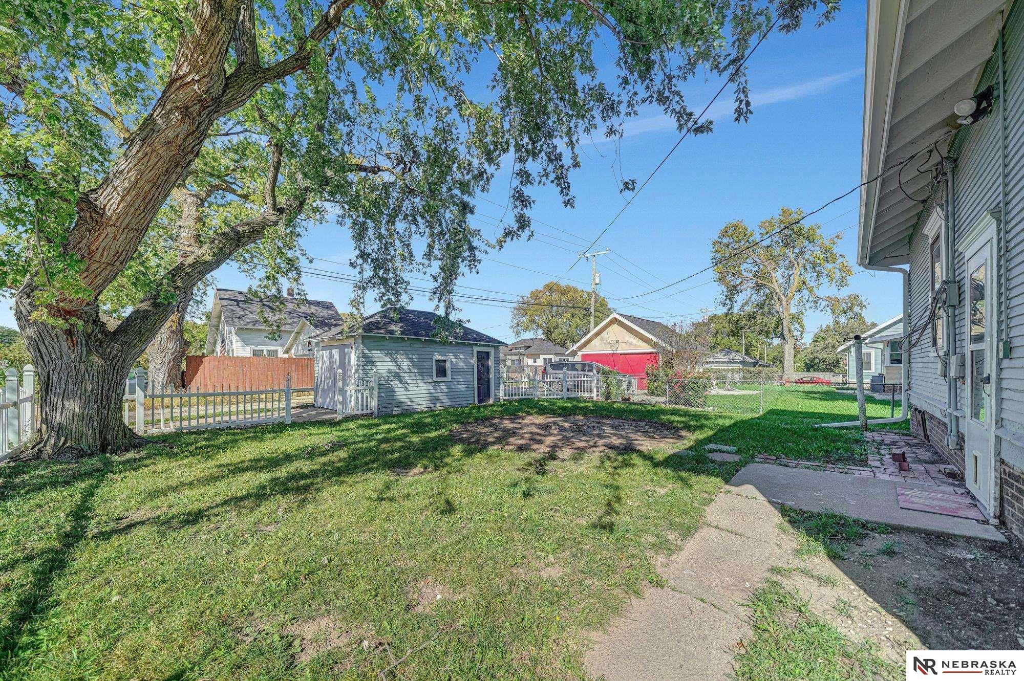 609 N 5th Street
