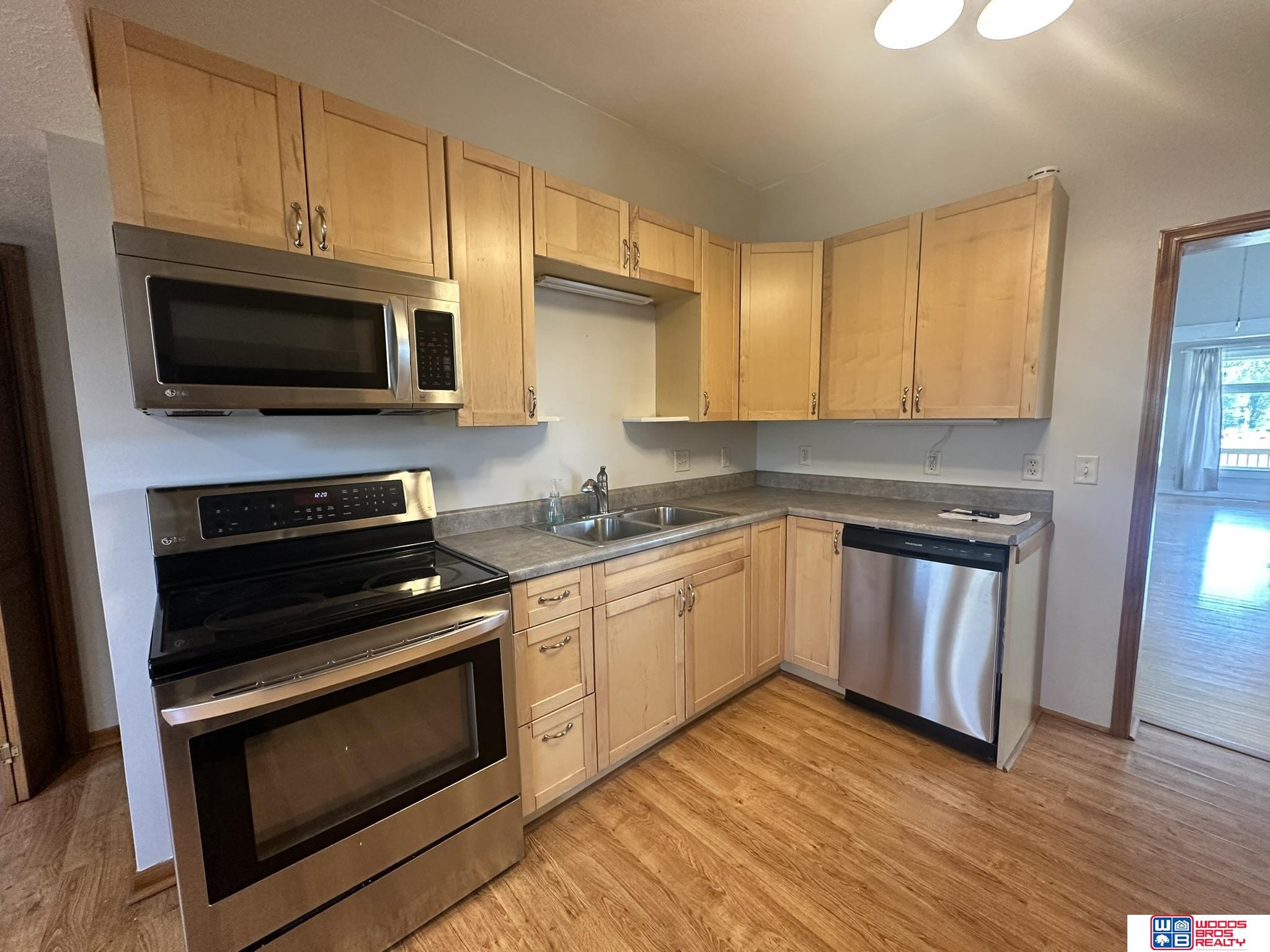 319 S 4th Street