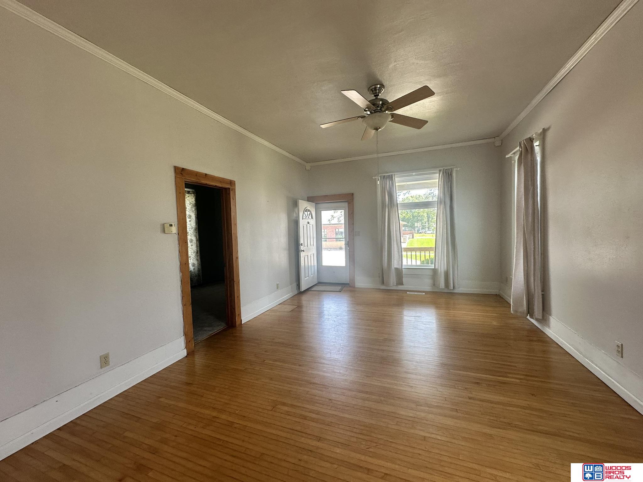 319 S 4th Street