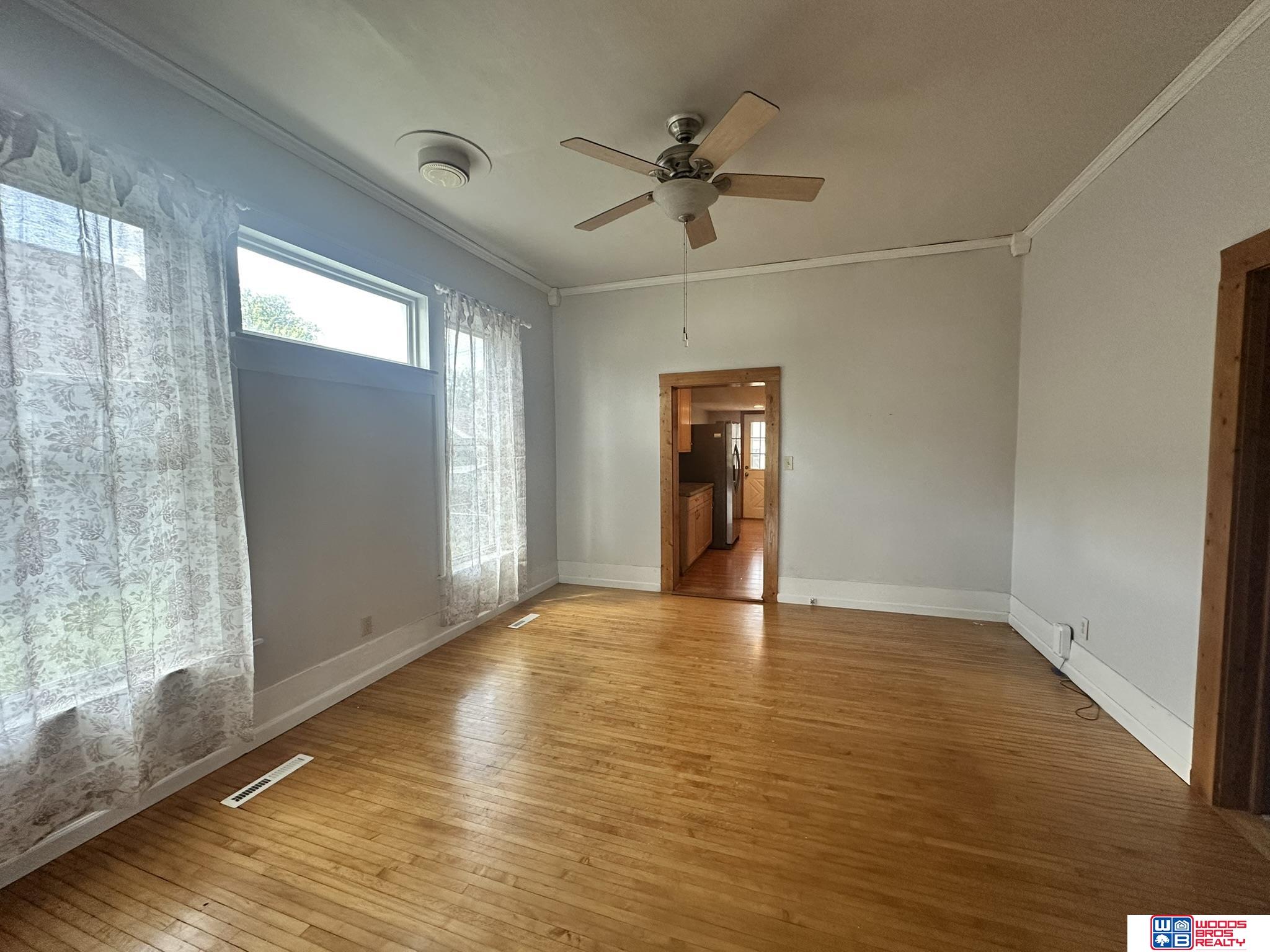 319 S 4th Street