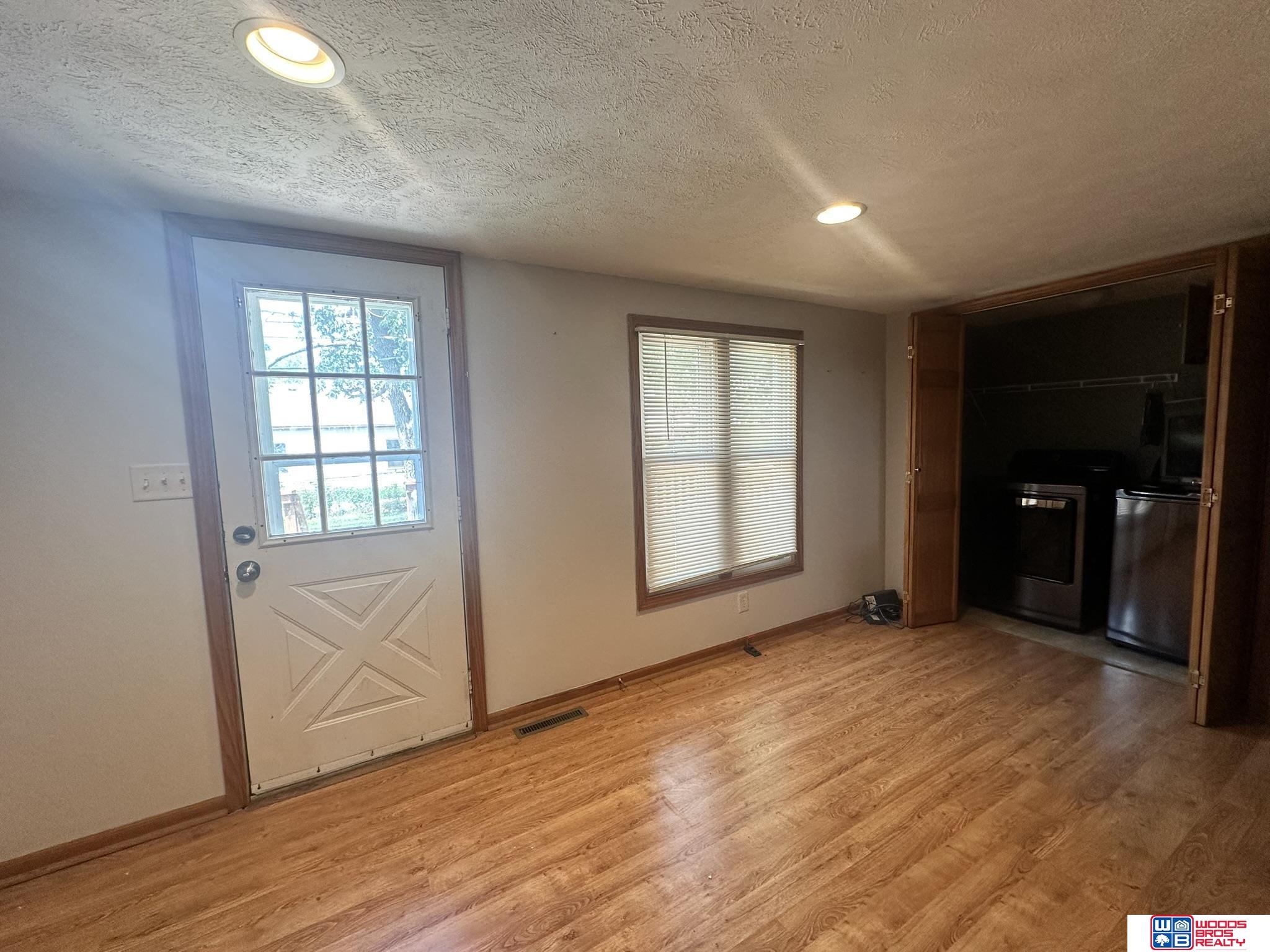 319 S 4th Street
