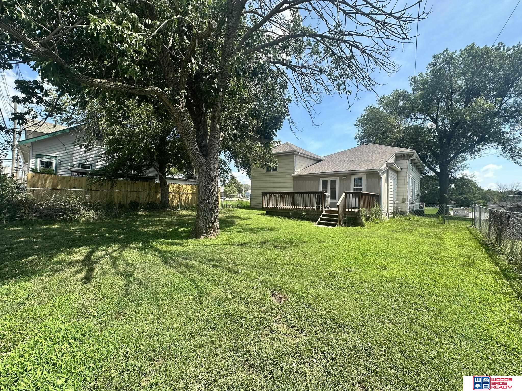 319 S 4th Street