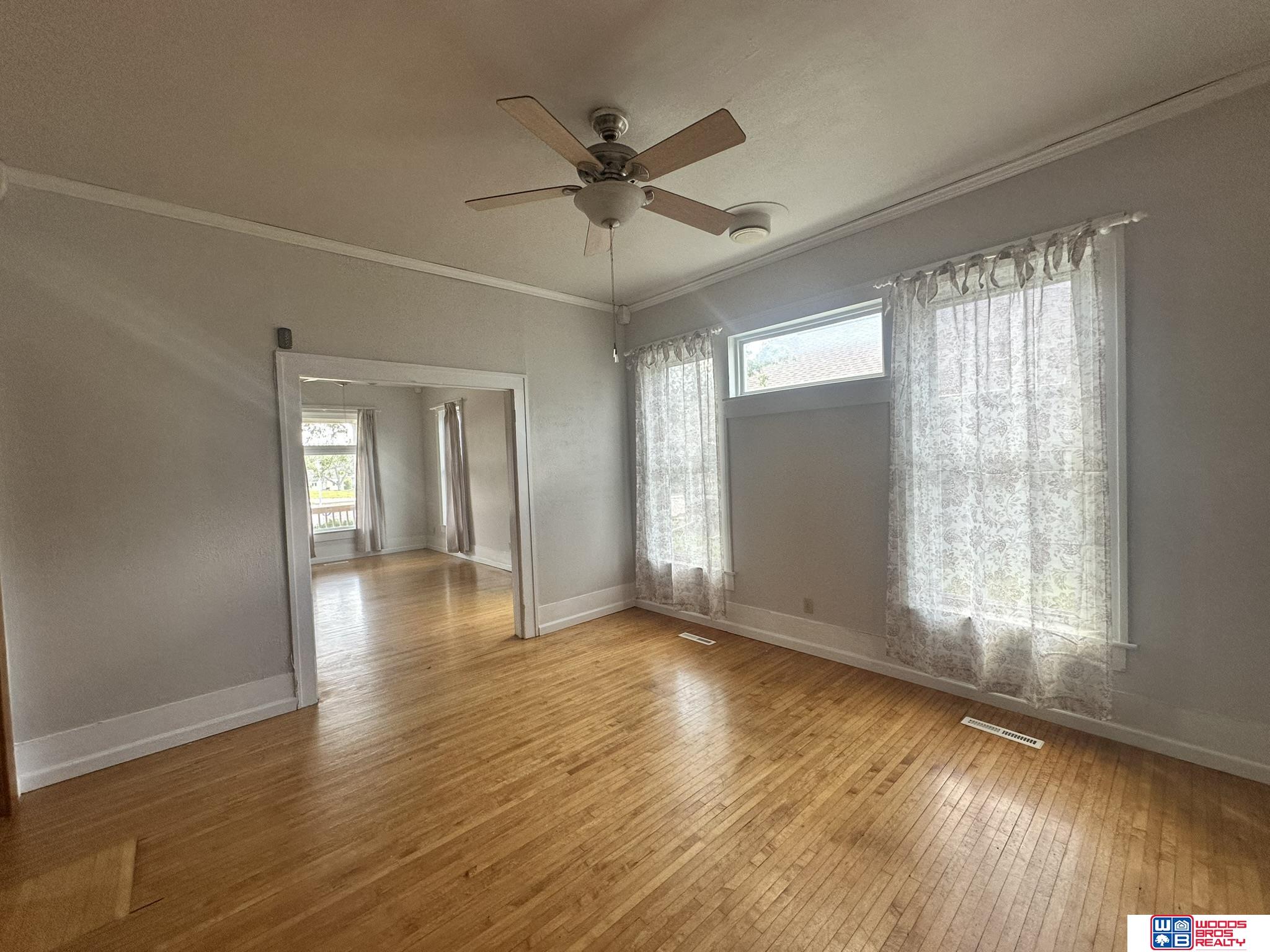 319 S 4th Street