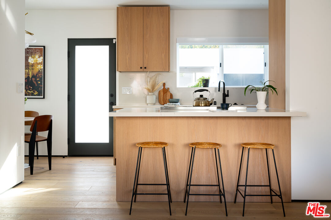 2018 N Vista Del Mar Ave