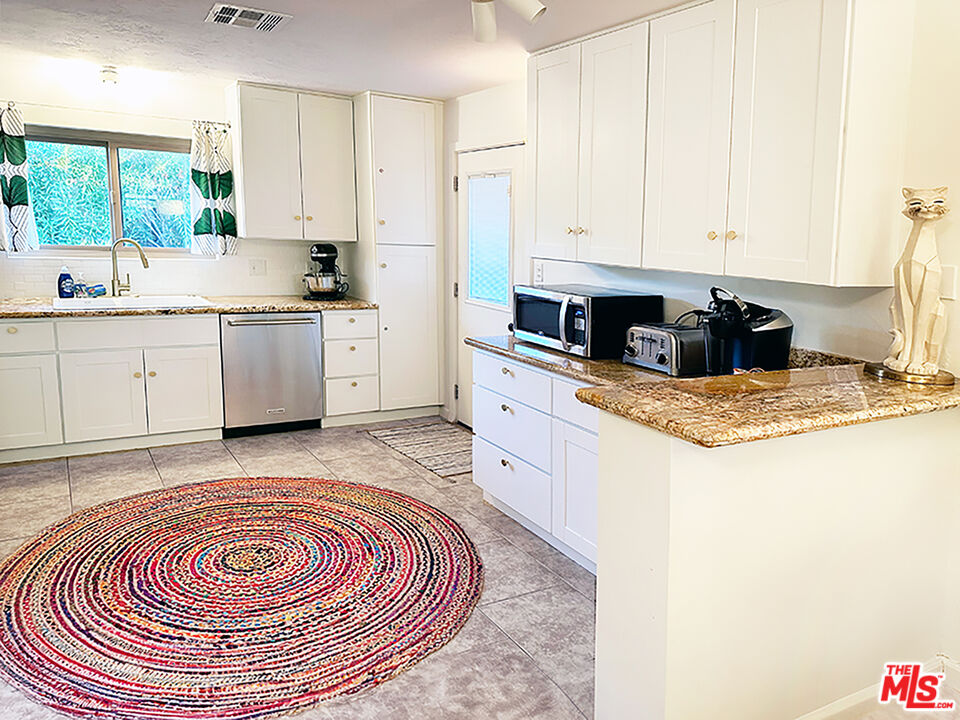 61941 Mountain View Cir