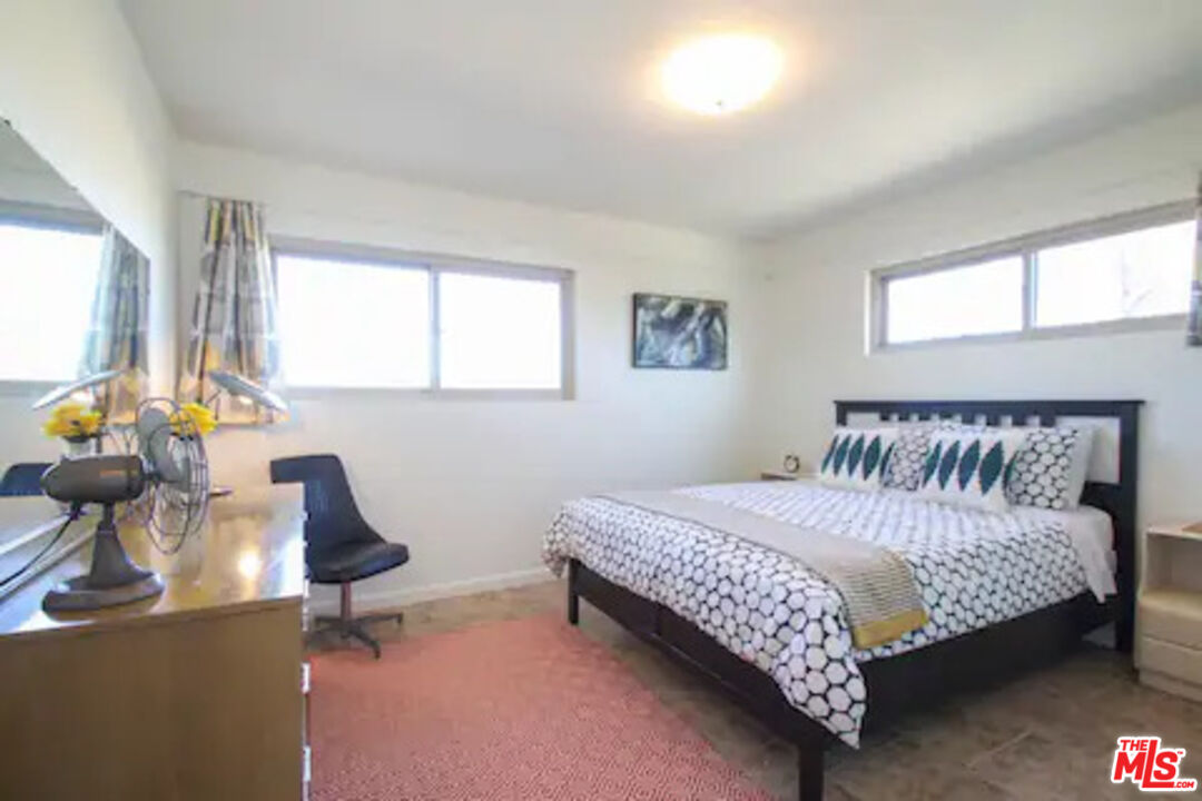 61941 Mountain View Cir