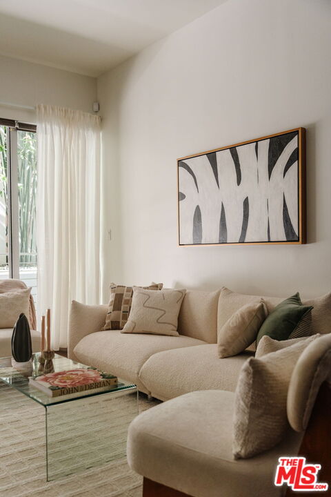 6735 Yucca St Unit: 101