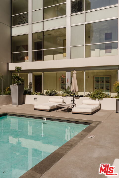 6735 Yucca St Unit: 101