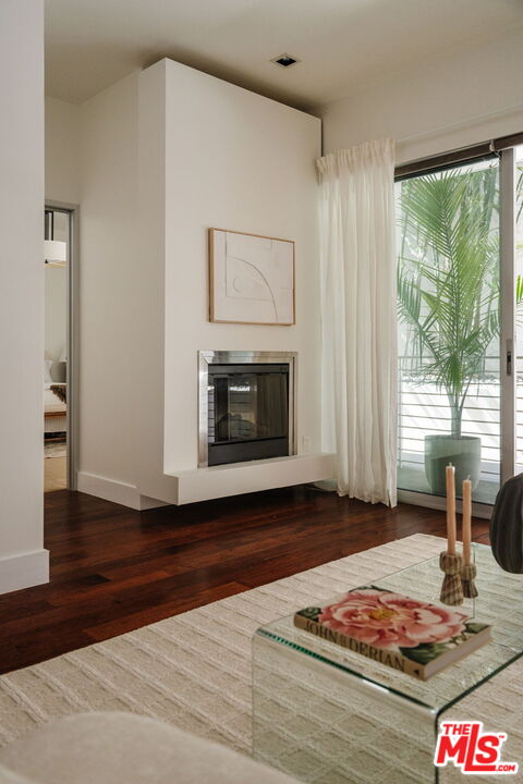 6735 Yucca St Unit: 101