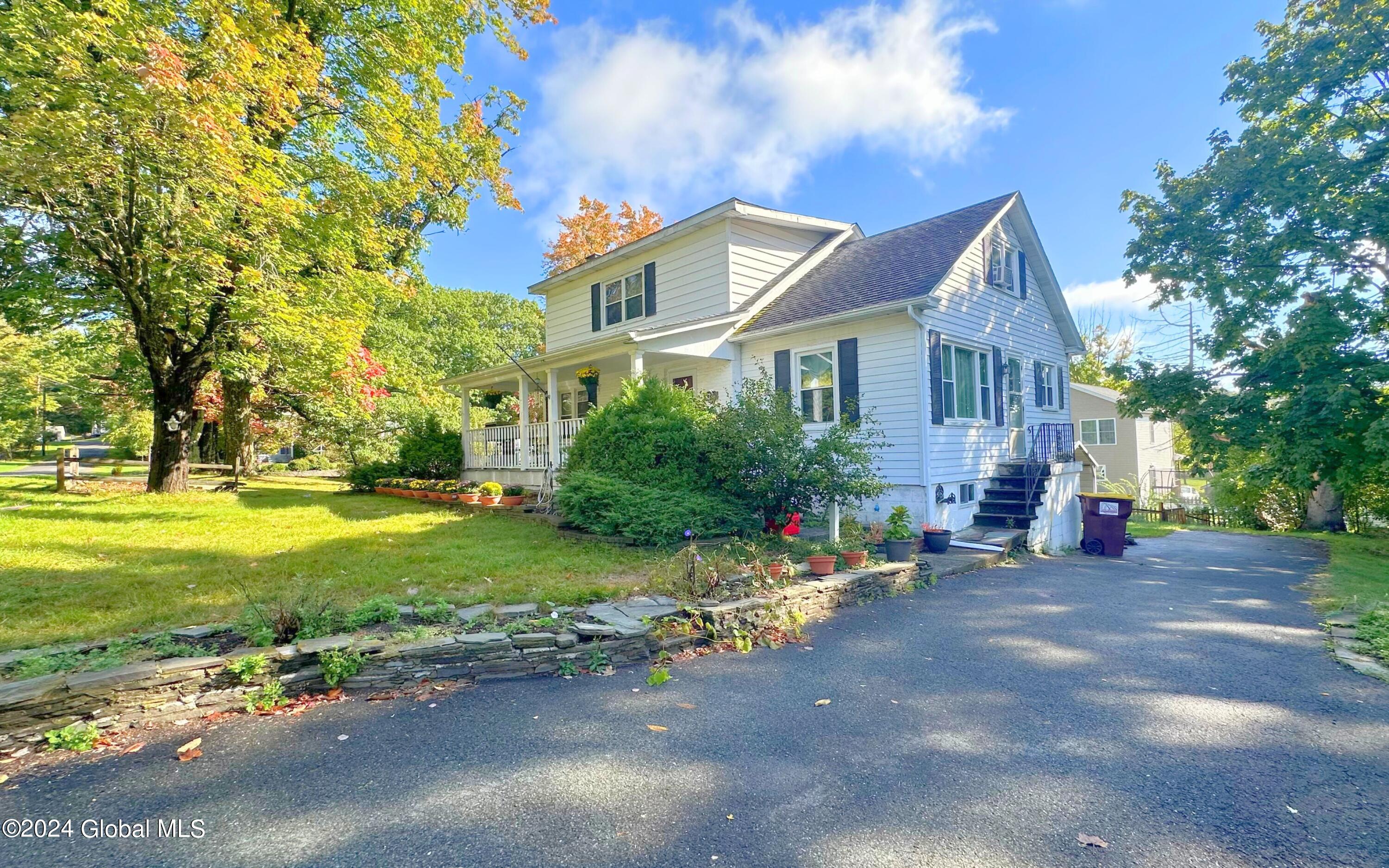 12 Allen Avenue