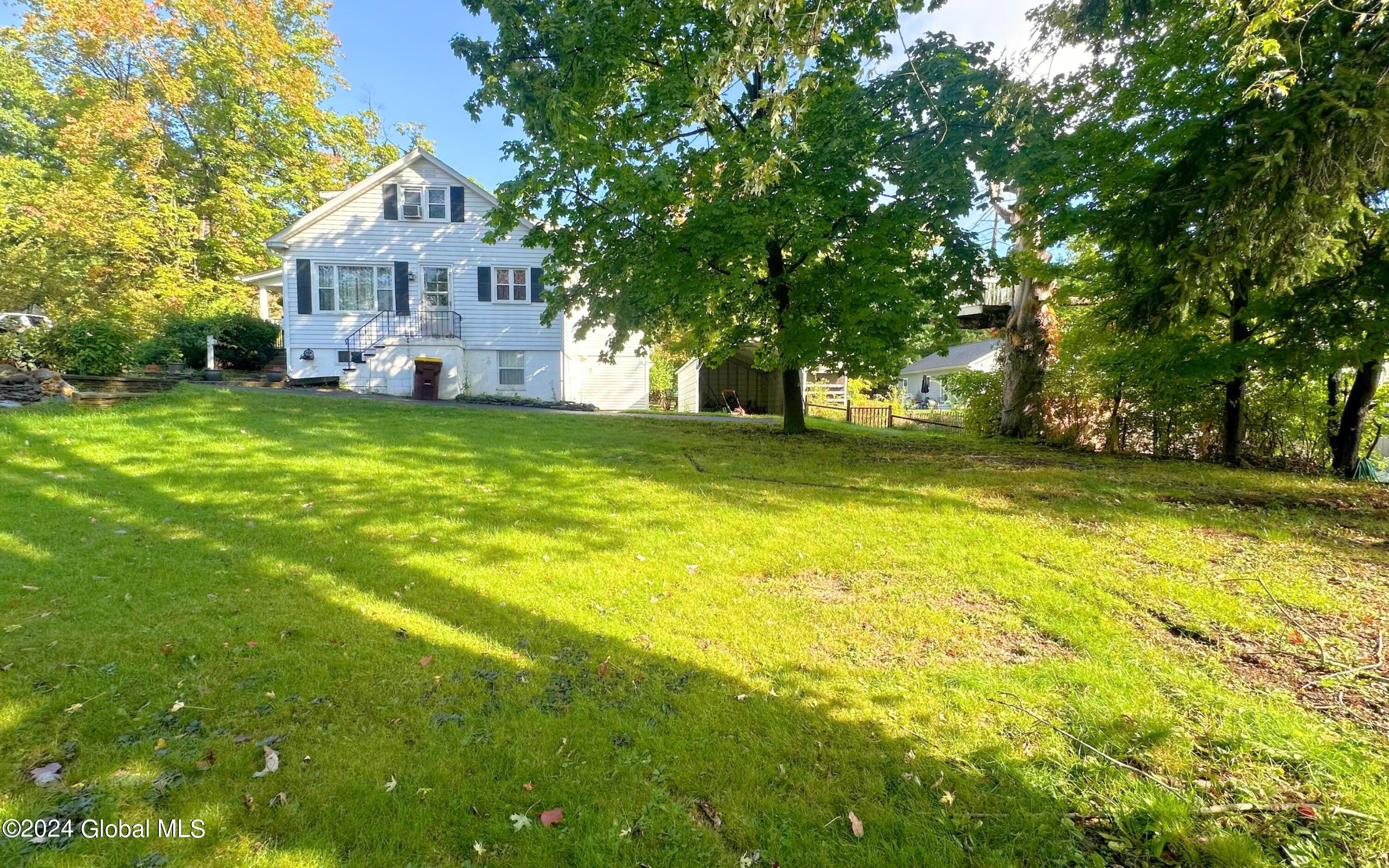 12 Allen Avenue
