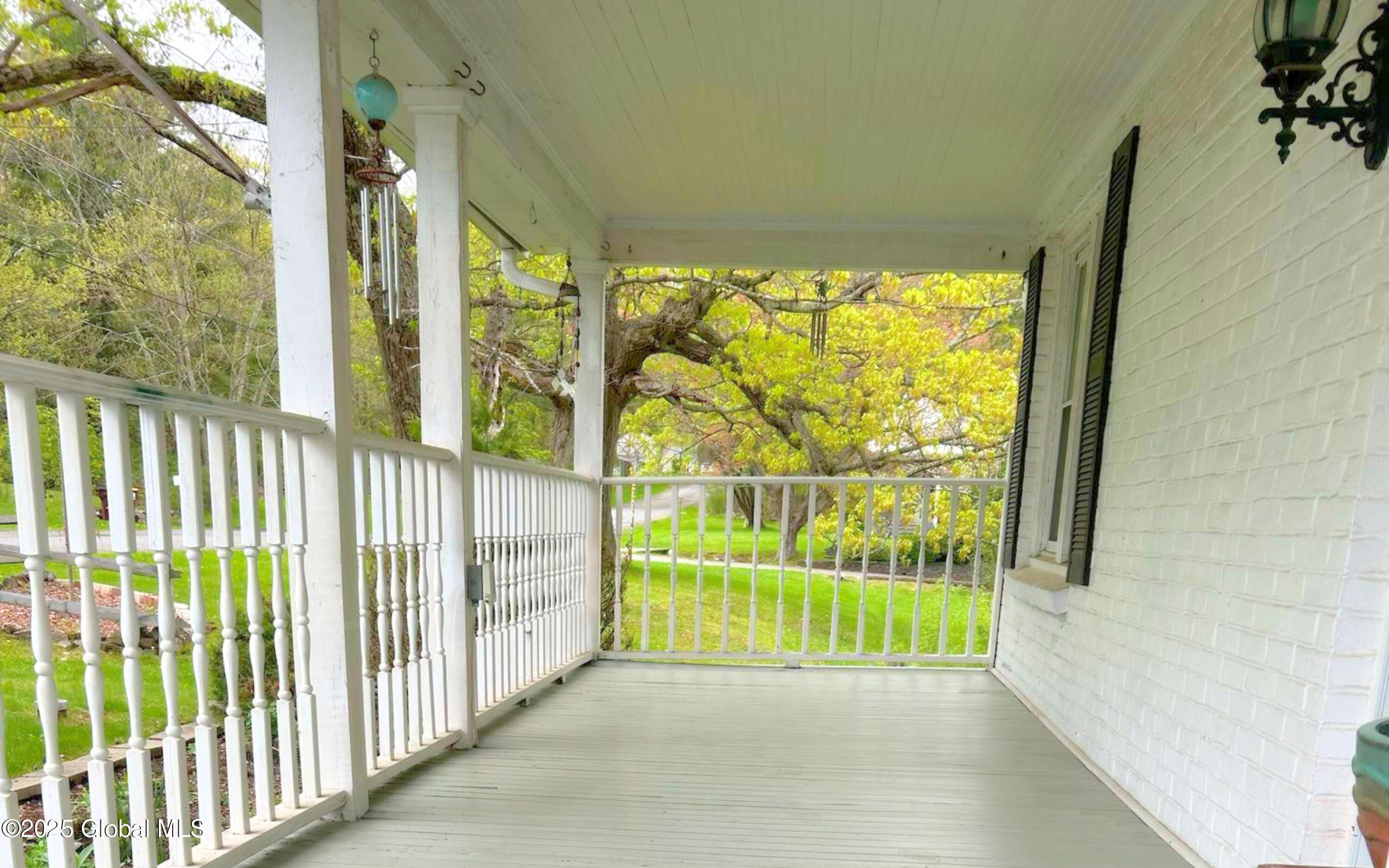 12 Allen Avenue
