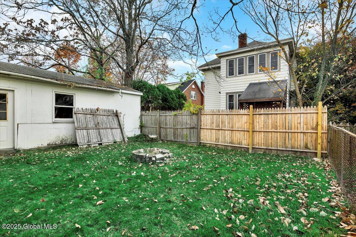 2006 9th Street