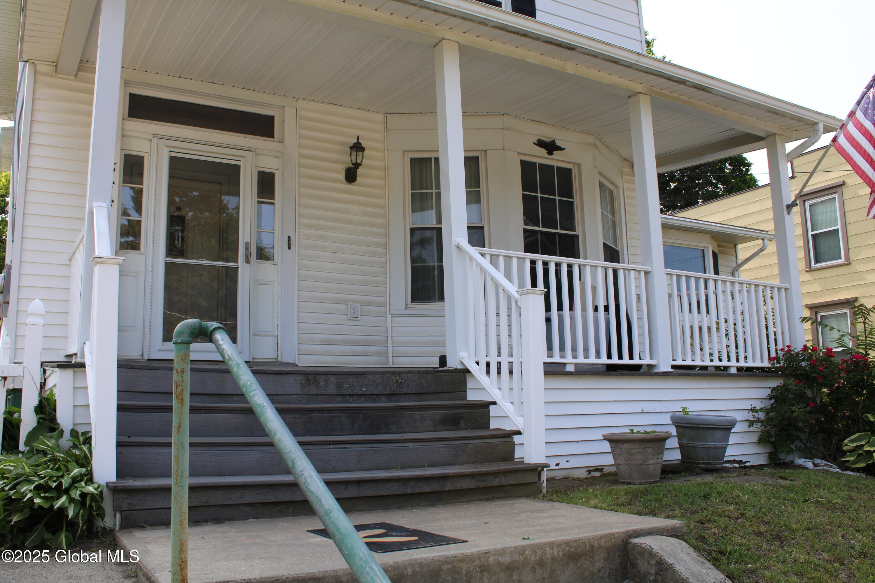 1544 4th Street