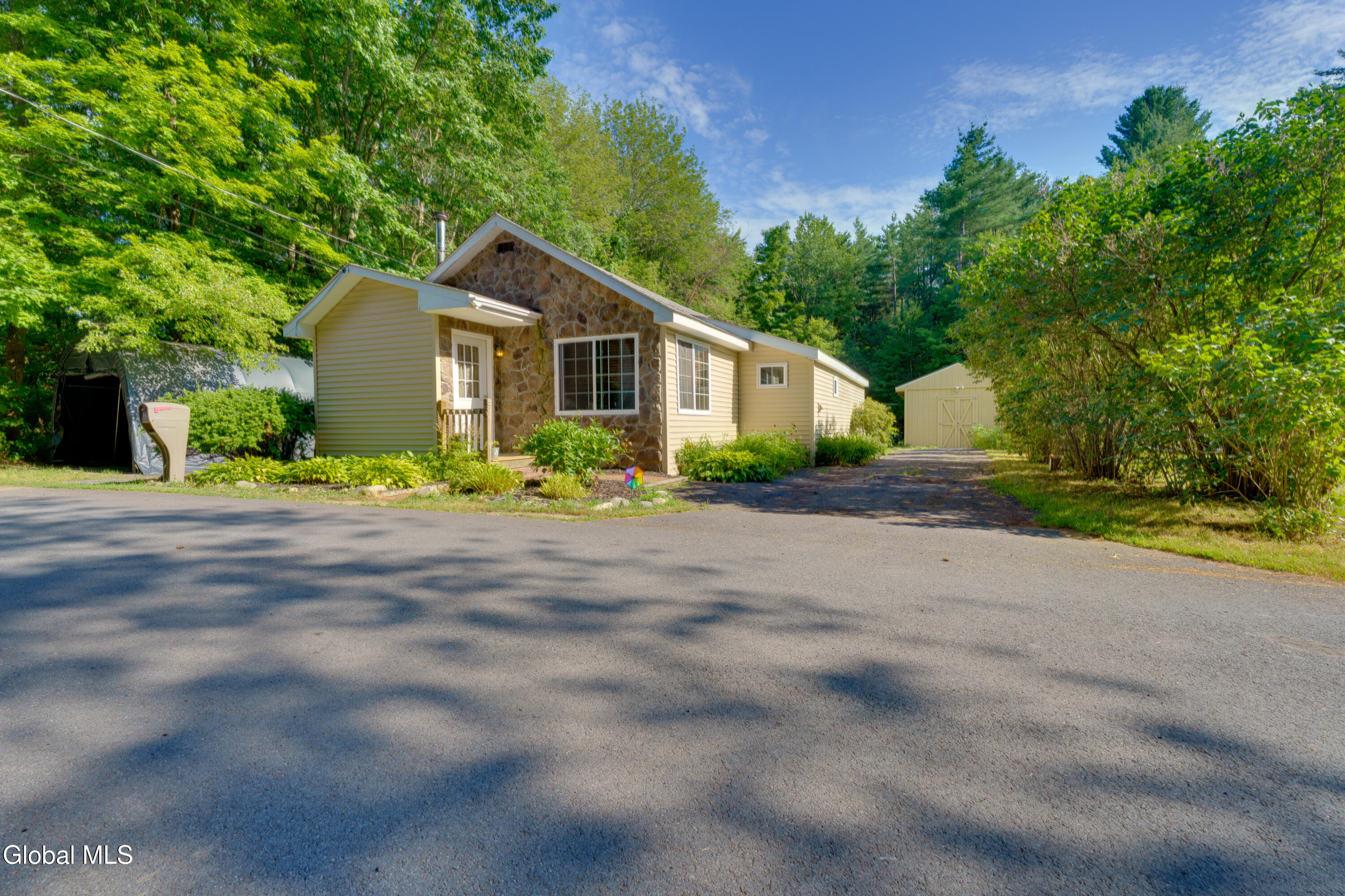 5 Lincoln Avenue