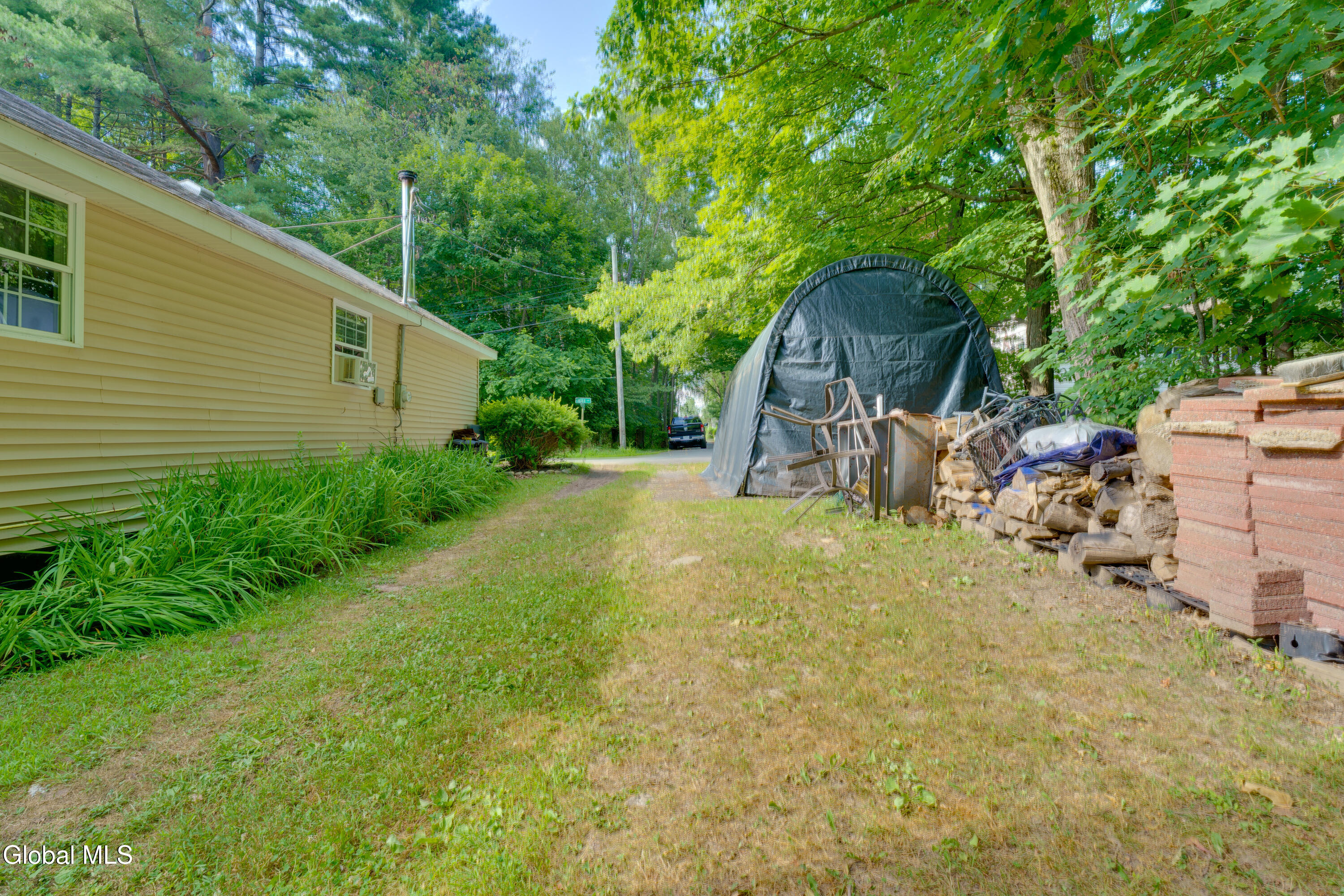 5 Lincoln Avenue
