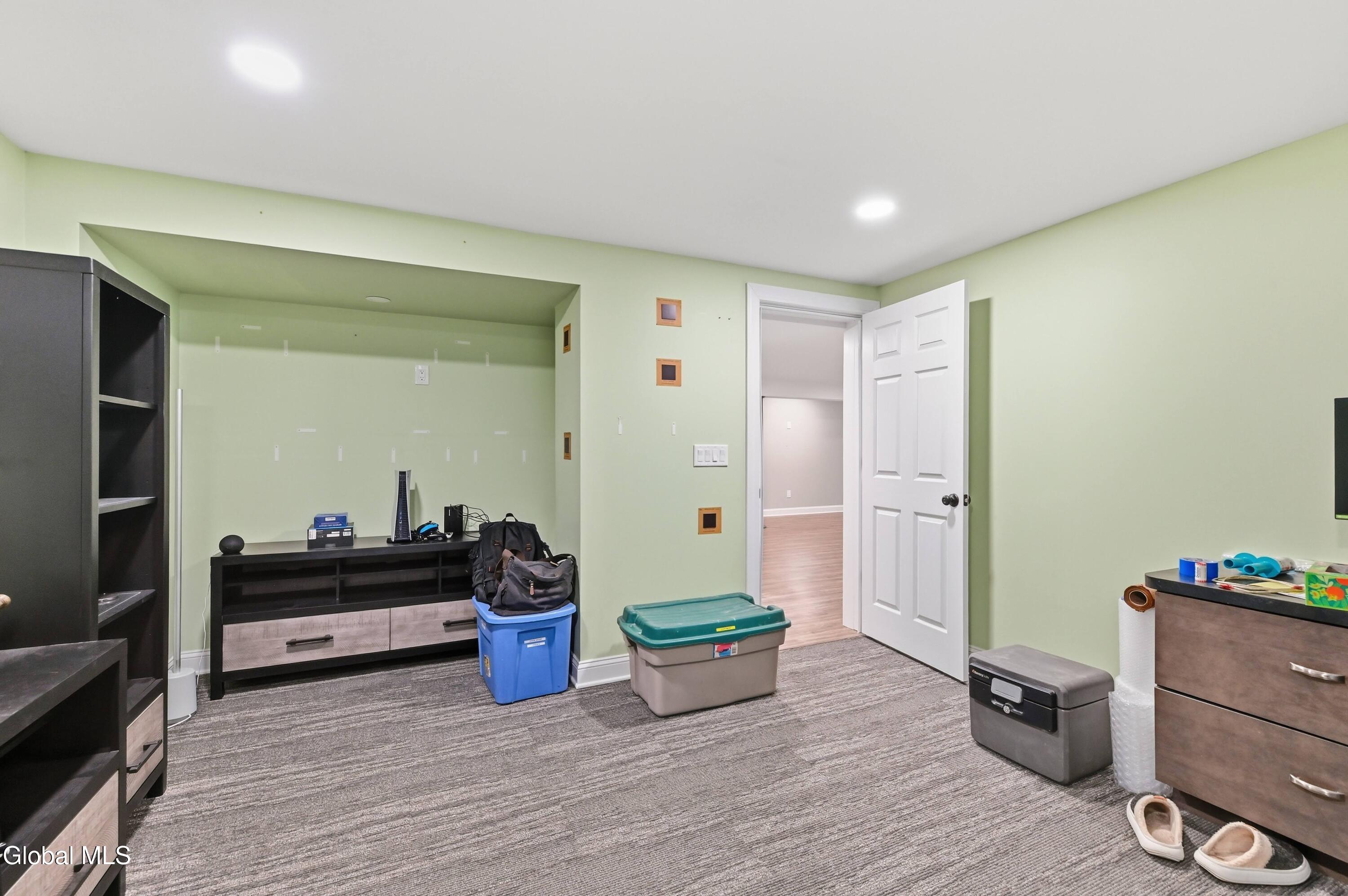 52 Averill Avenue
