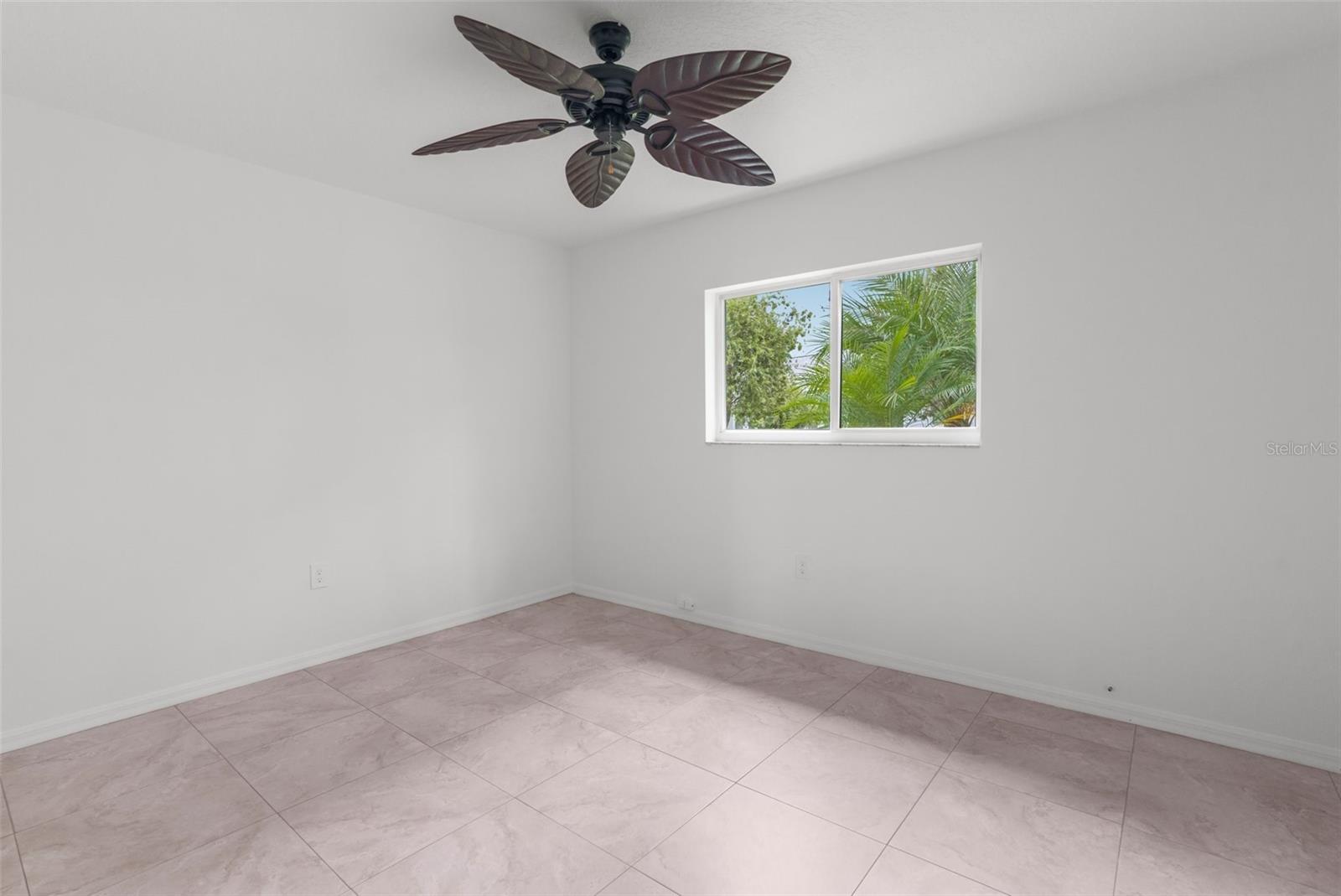 9300 ESTRELLA CT
