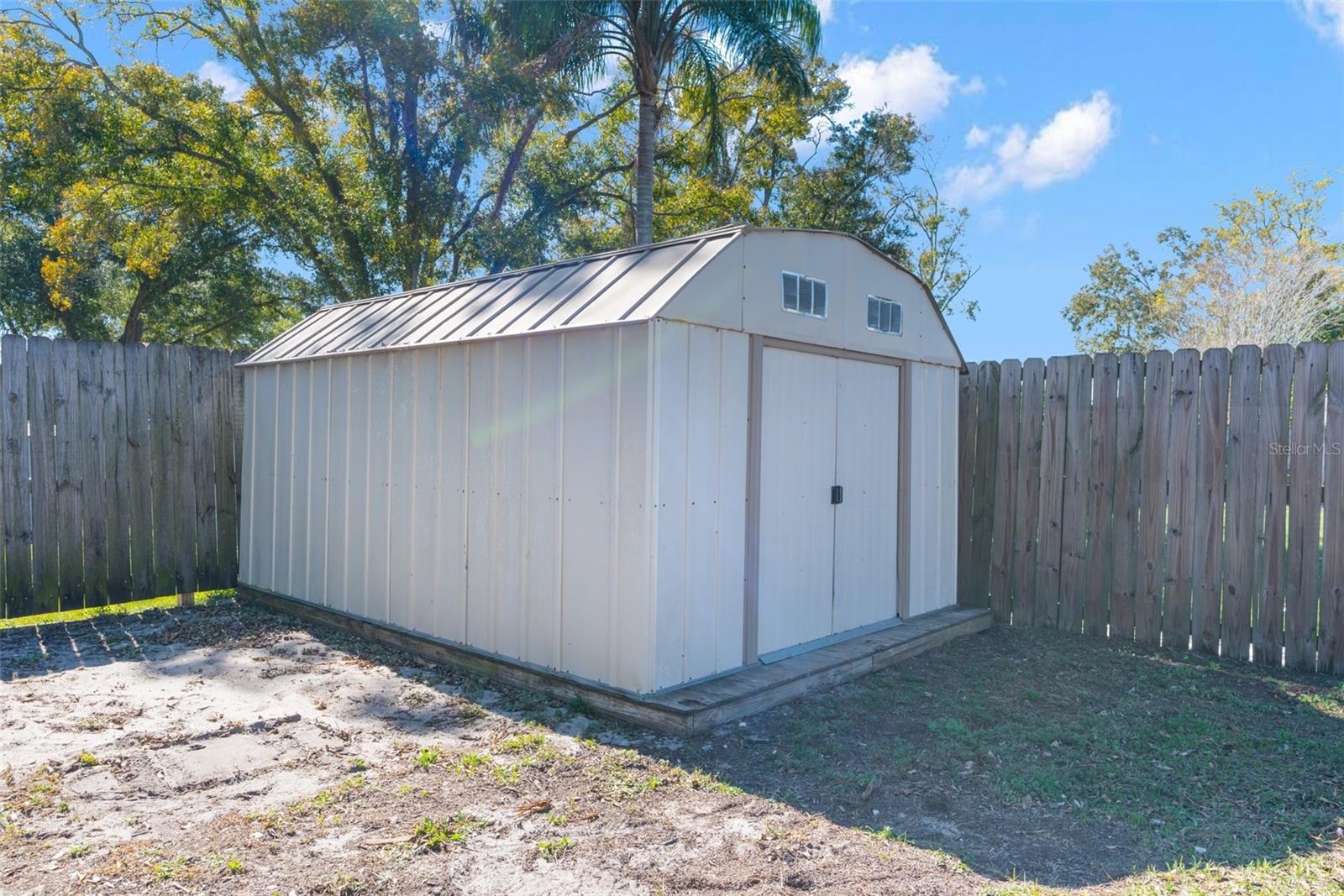 2414 N CITRUS WAY