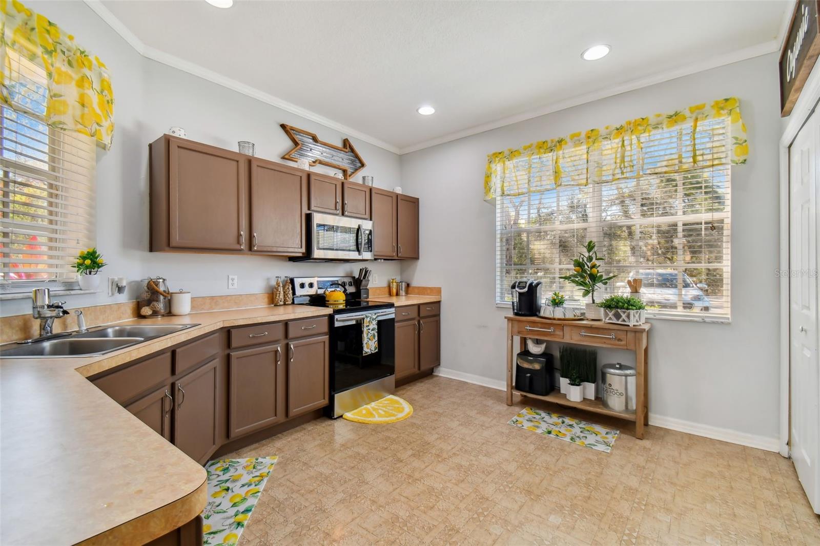 2035 FIESTA RIDGE CT
