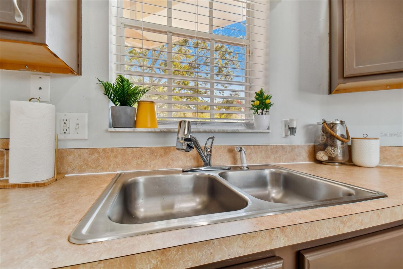 2035 FIESTA RIDGE CT