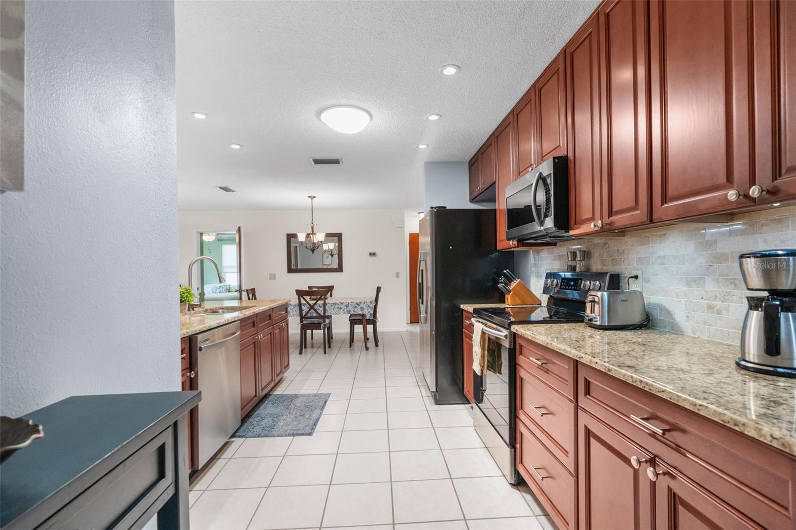 4429 WHITETAIL LN