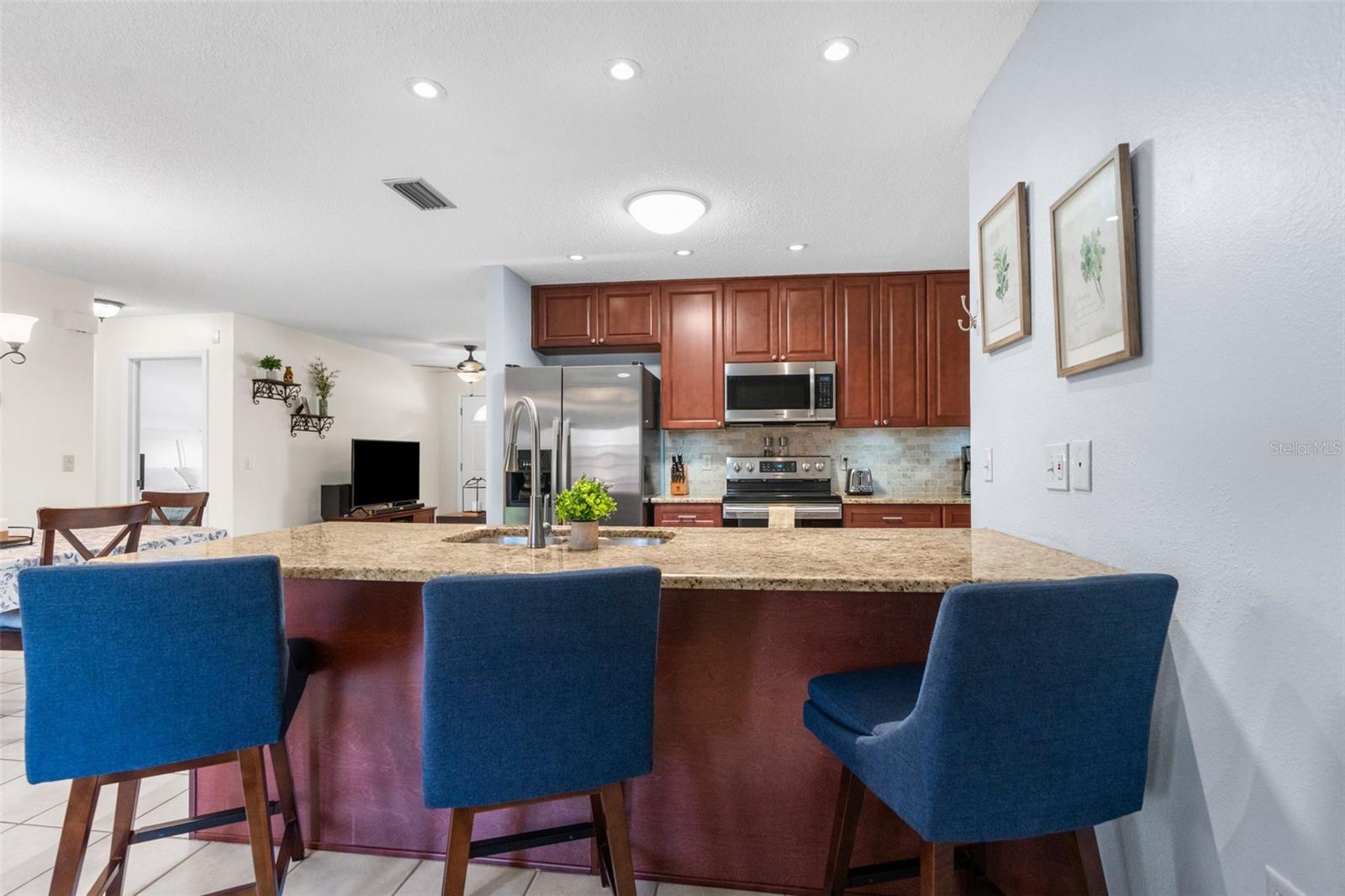 4429 WHITETAIL LN