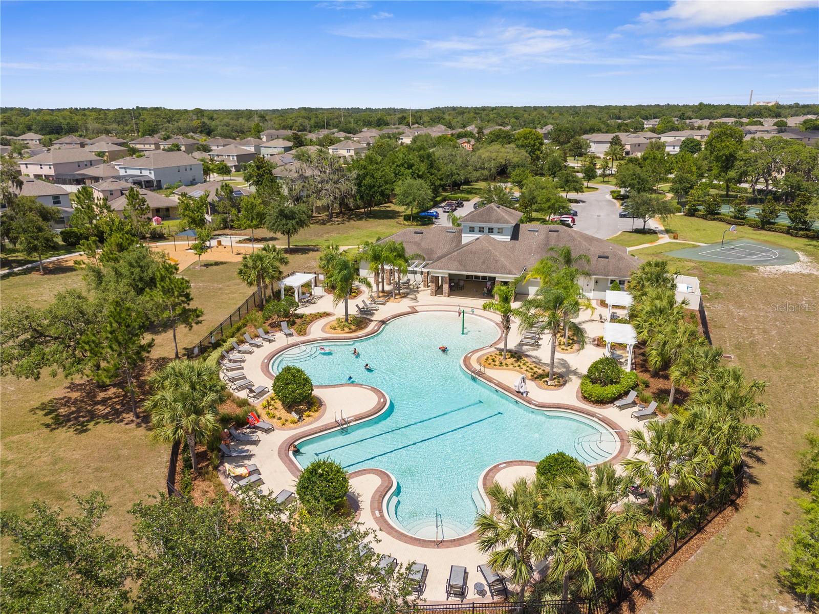 13215 NEWPORT SHORES DR