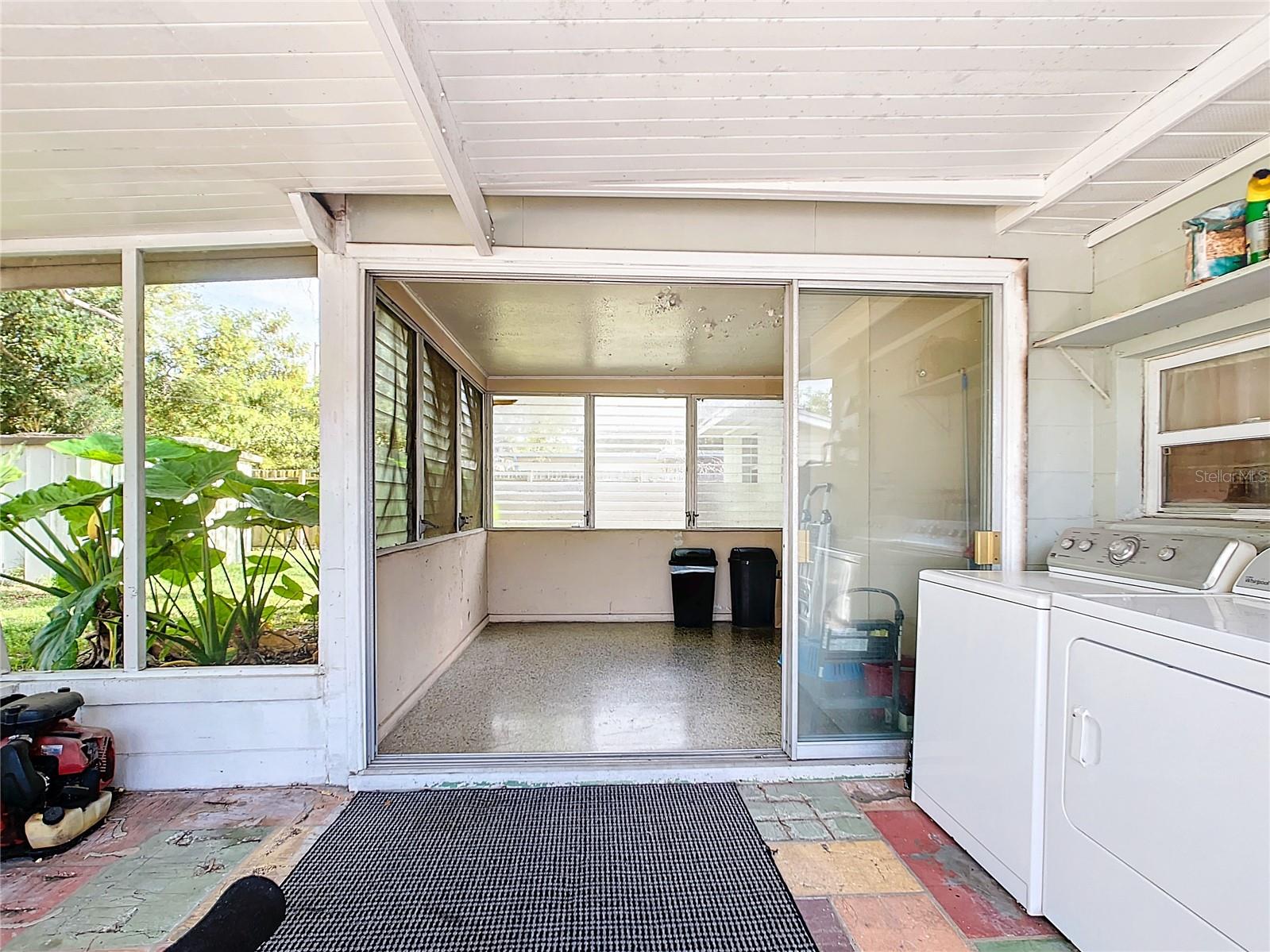 11048 105TH LN