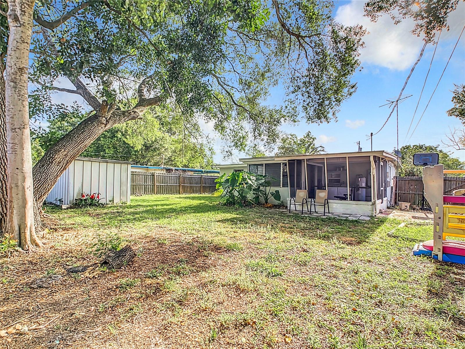 11048 105TH LN