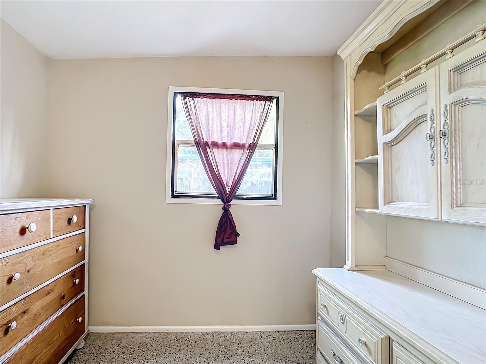 11048 105TH LN