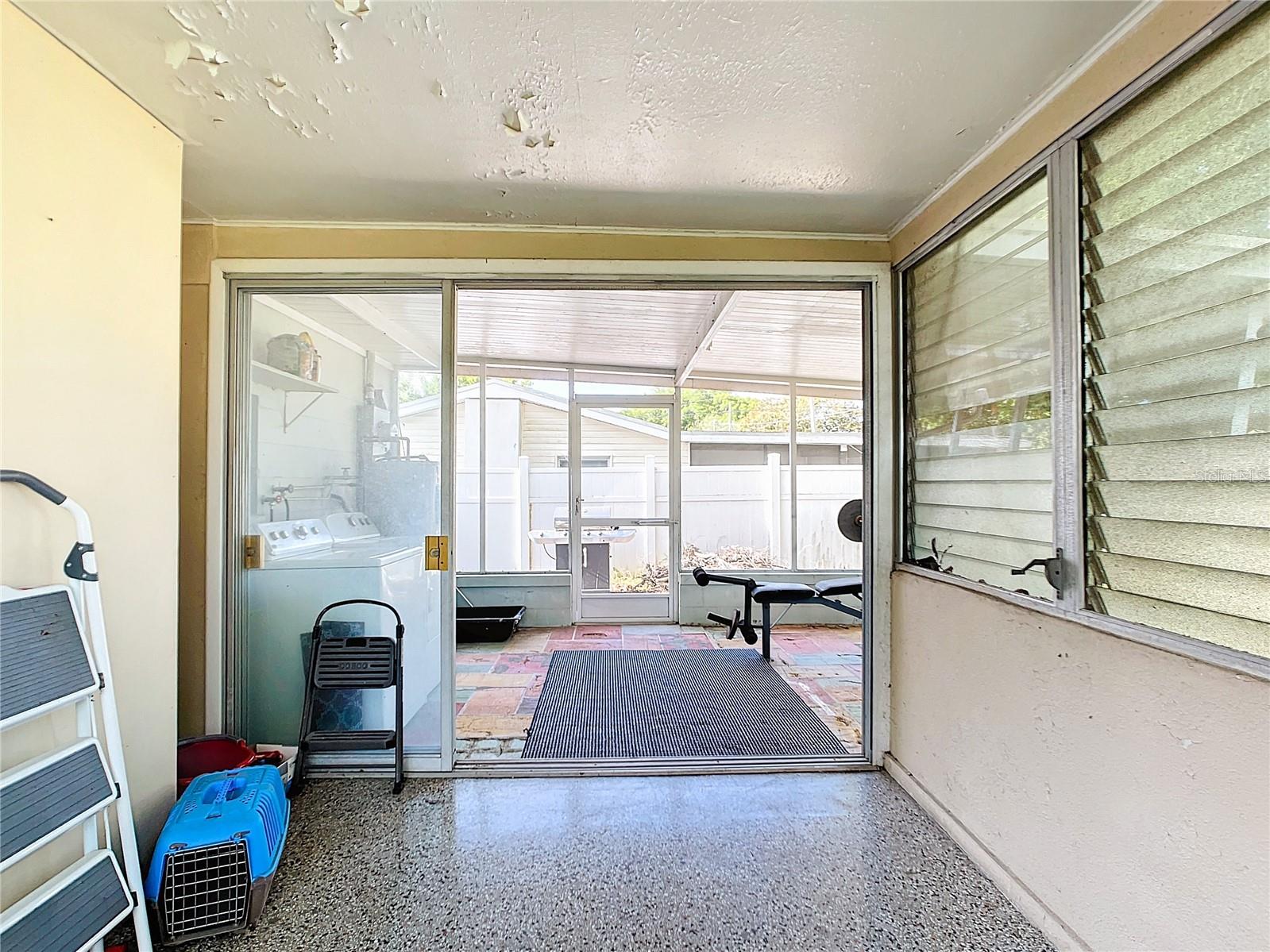 11048 105TH LN