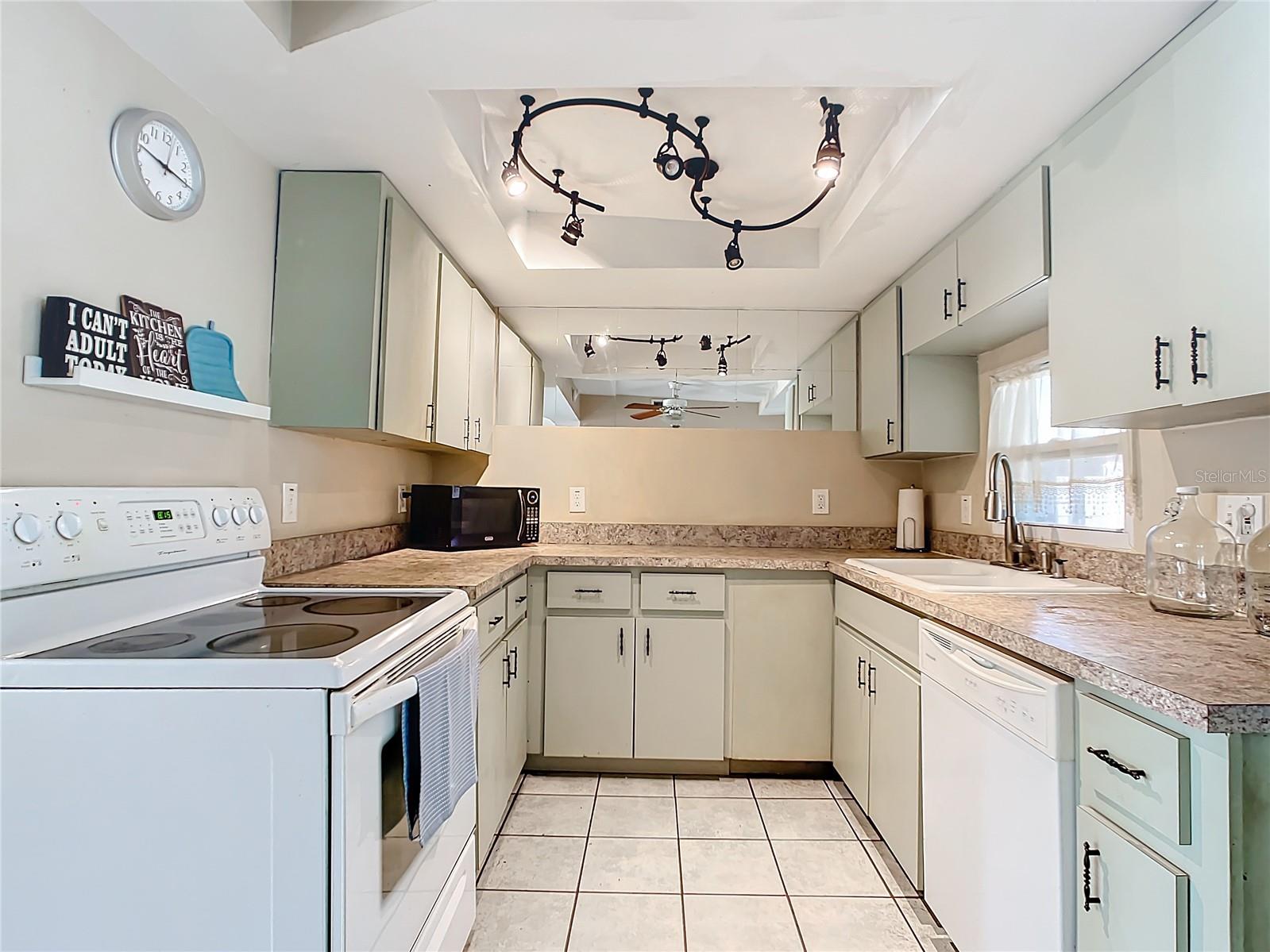 11048 105TH LN