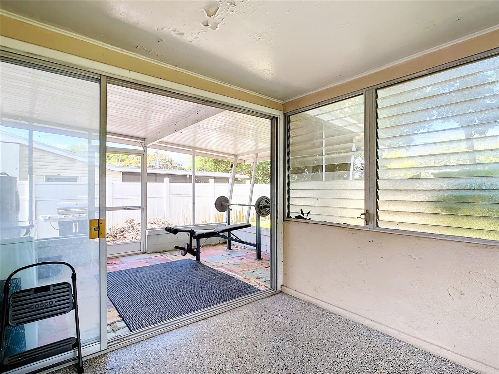 11048 105TH LN
