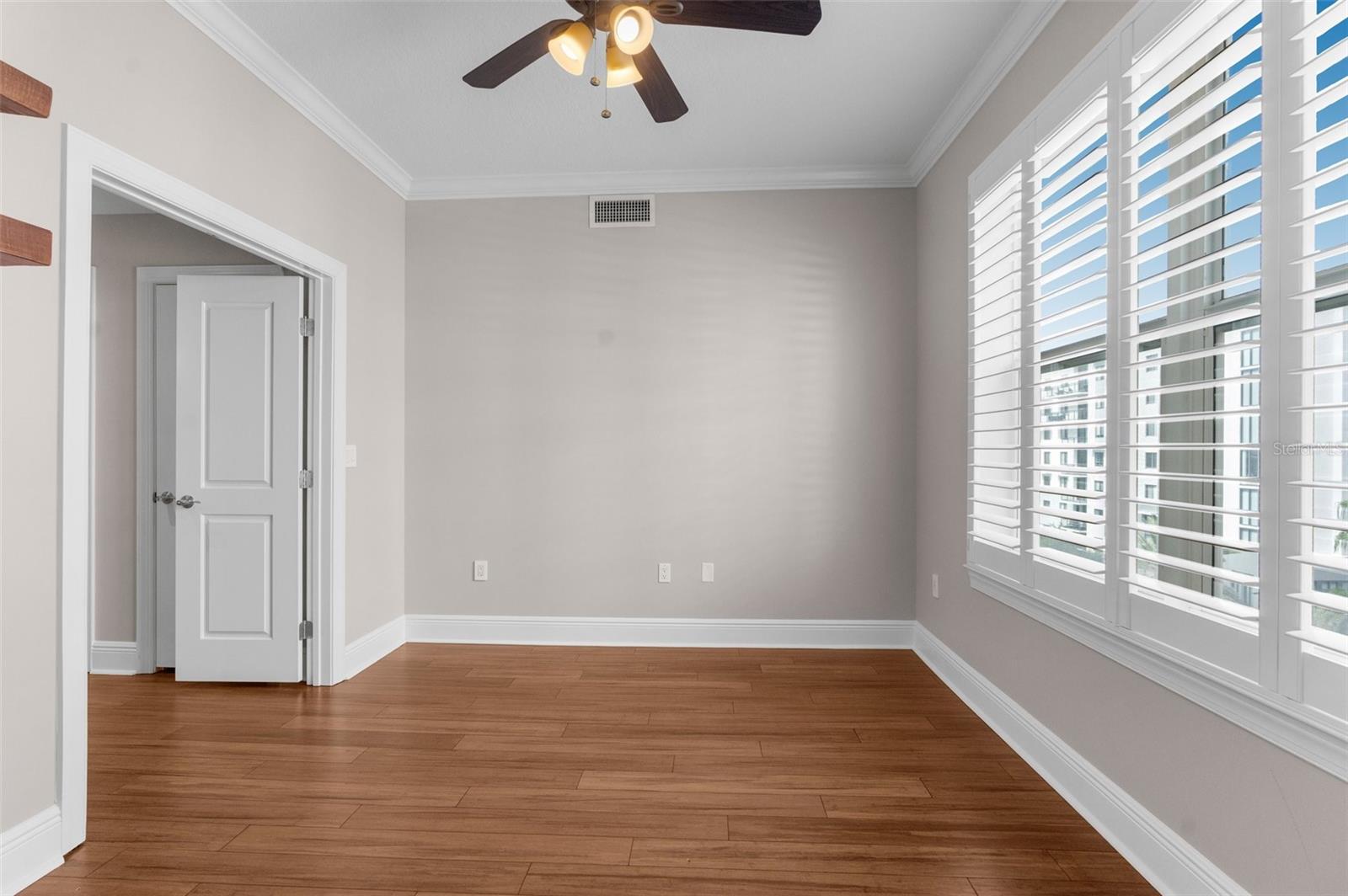 1238 E KENNEDY BLVD #501