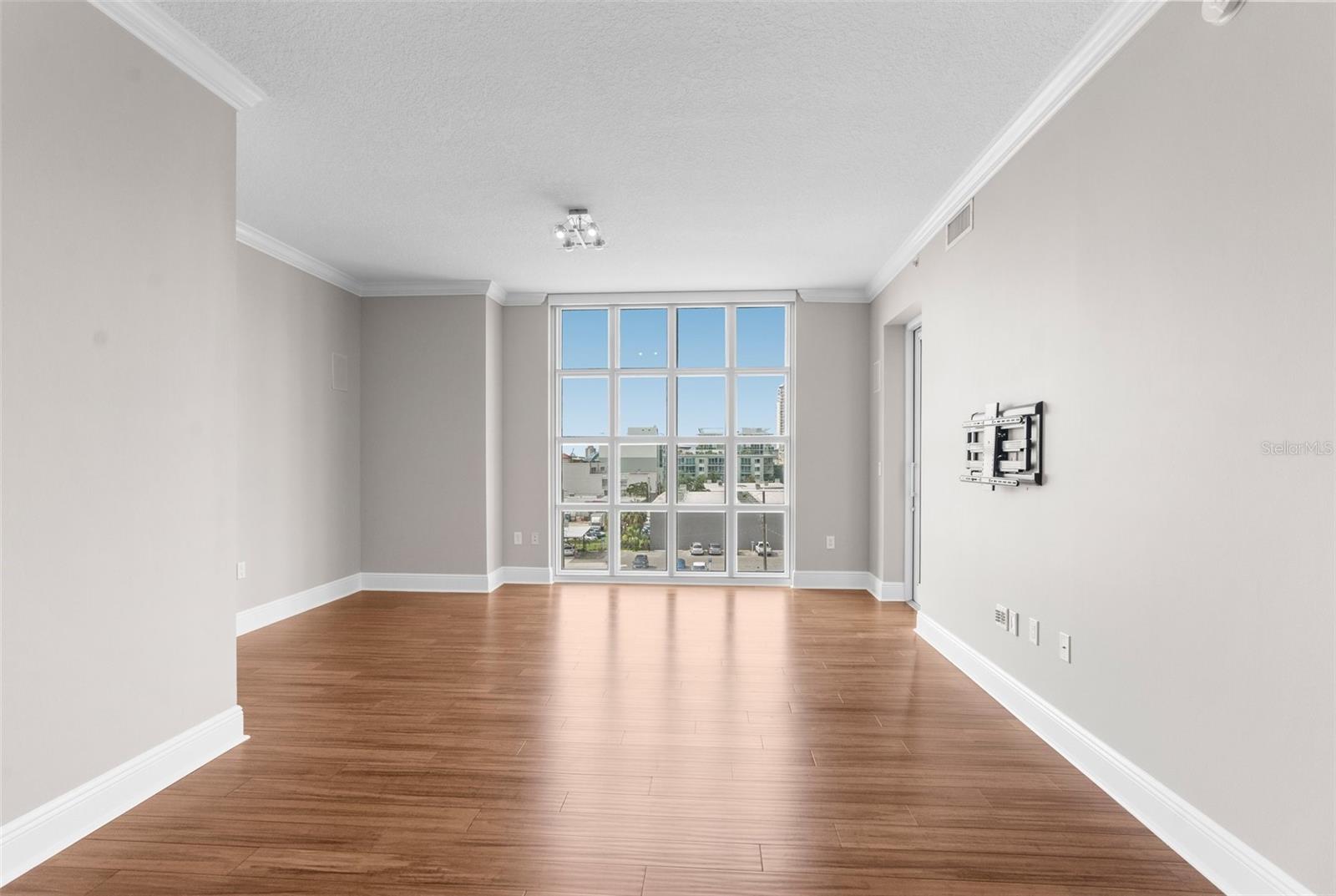 1238 E KENNEDY BLVD #501