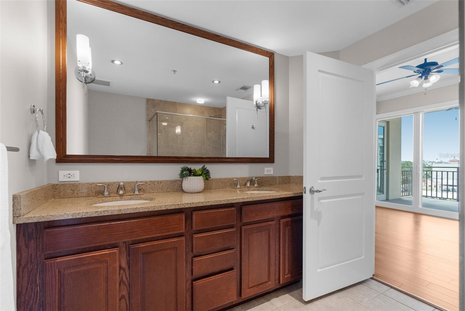 1238 E KENNEDY BLVD #501