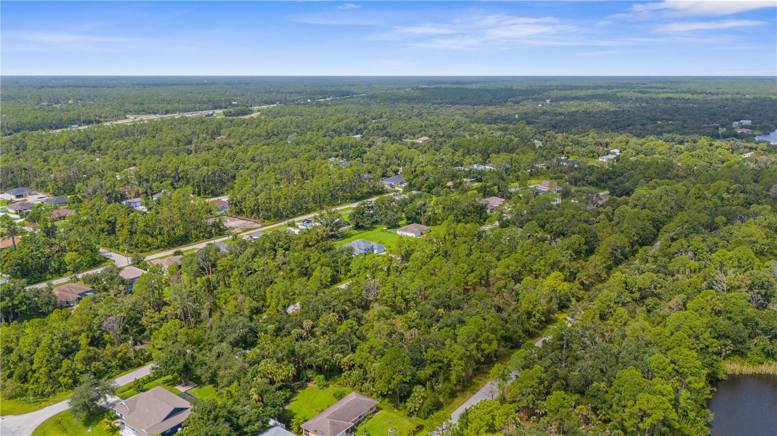 18 LONGWELL LN
