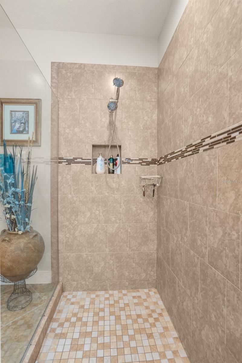 11206 KISKADEE CIR