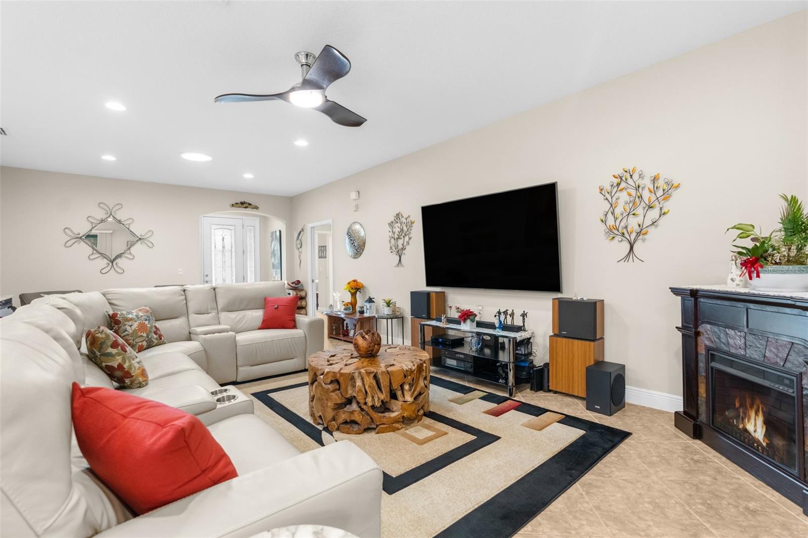11206 KISKADEE CIR