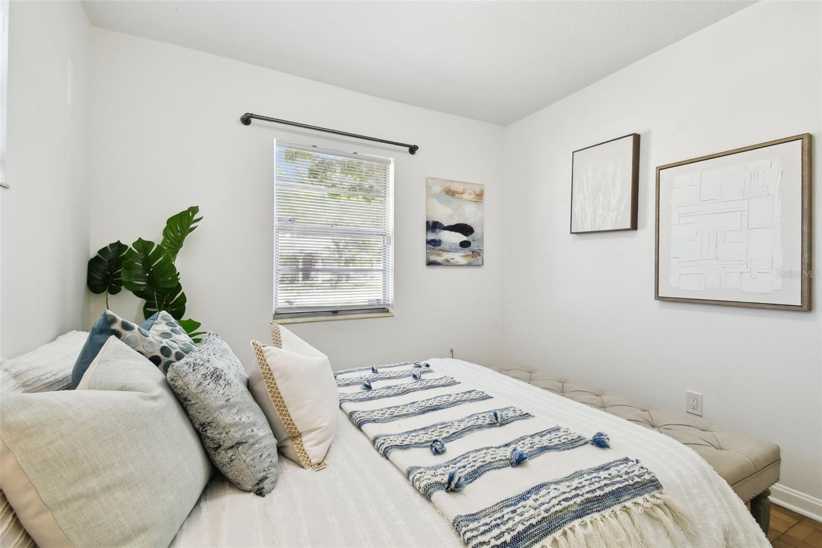 3818 W SAN MIGUEL ST