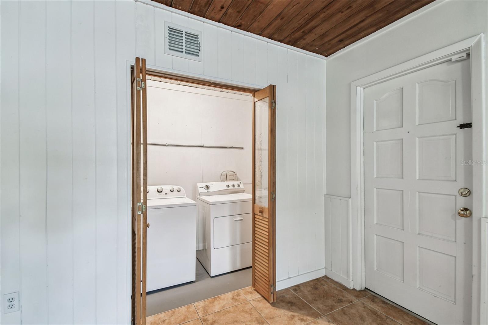 3818 W SAN MIGUEL ST